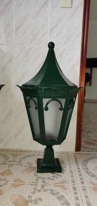 2 candeeiros de pilar de muro em alumínio lacado. Nunca usados