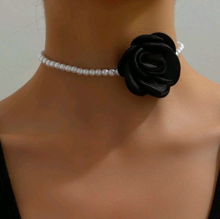 Kolia choker naszyjnik róża
