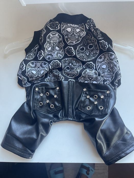 Продам костюм для собачки