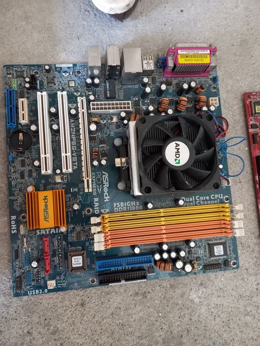 3 moderbord  de pc e duas fontes