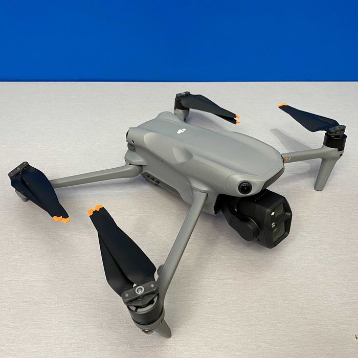 DJI Air 3S Fly More Combo (DJI RC 2)