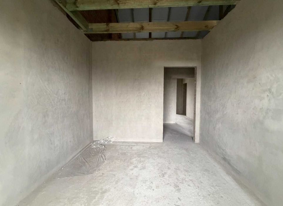 Продам котедж з міськими комунікаціями. Ділянка 2 сот. Екватор