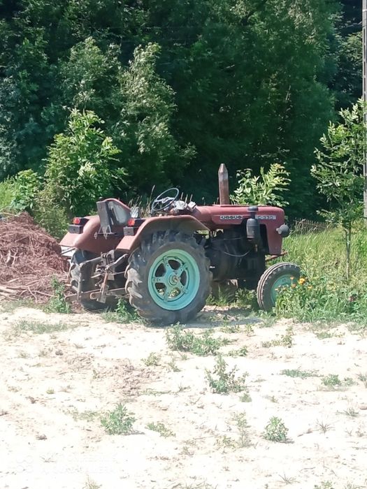Silnik c 330 tył zetor nowe opony w całości  lub na części