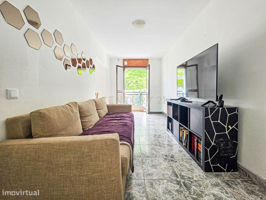 Apartamento T3 nas Fontainhas (arrendado até Junho de 2026) — Baixa Da Banheira E Vale Da Amoreira, Setúbal