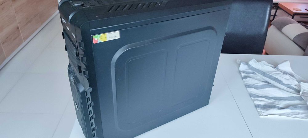Komputer stacjonarny Intel i7-6700K 16GB DDR4 GeForce GTX 970