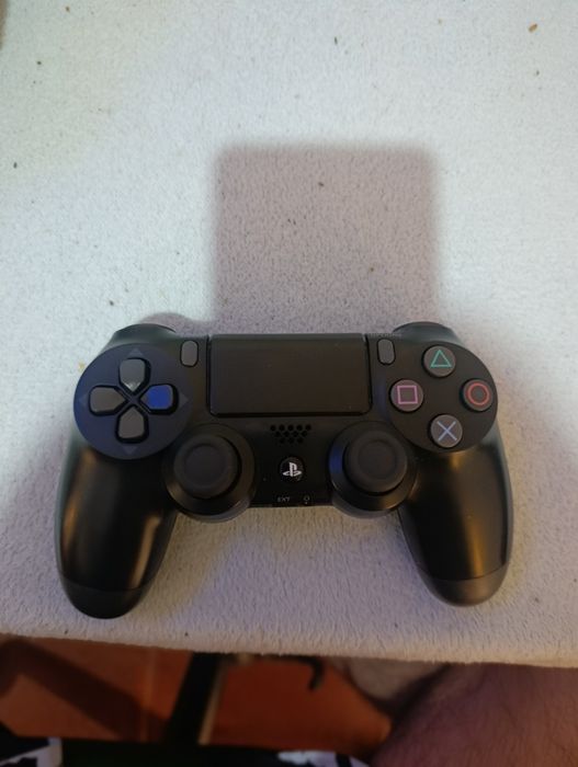 PlayStation 4 (troco ou vendo