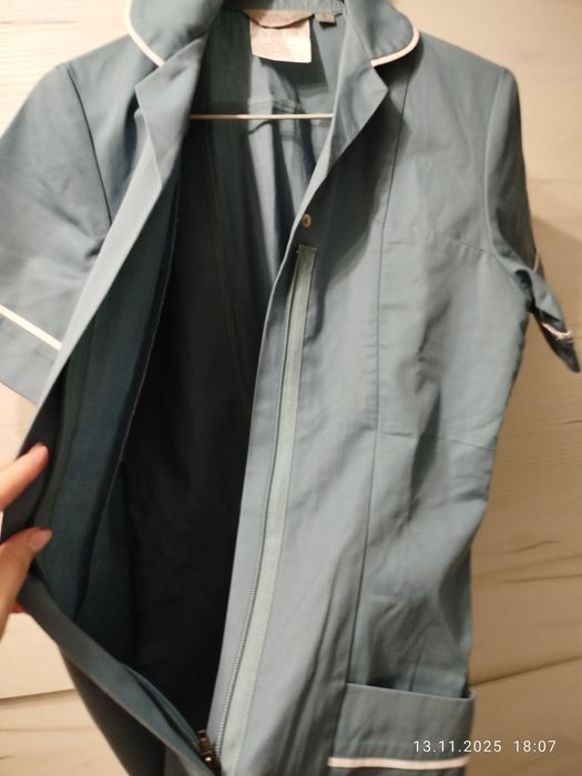 Damski uniform fartuch medyczny