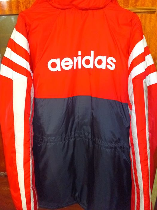 Продам балонову куртку Aeridas