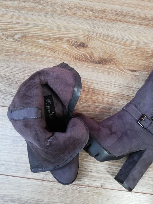 Kozaki botki wysokie 35