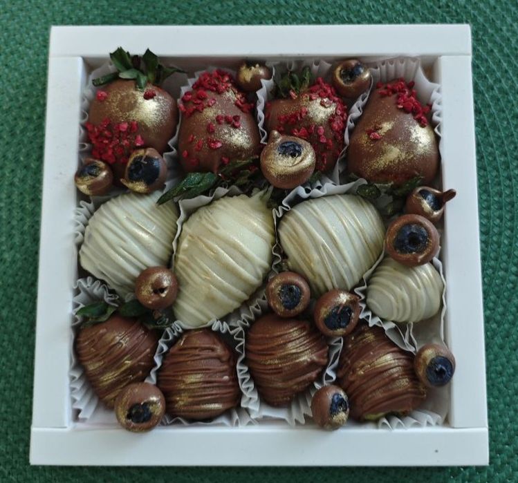 Шоколадні квіти з бельгійського шоколаду преміум якості.