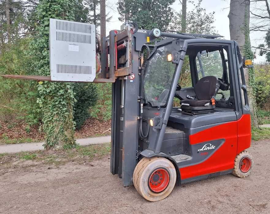 Empilhador Elétrico LINDE 3T
