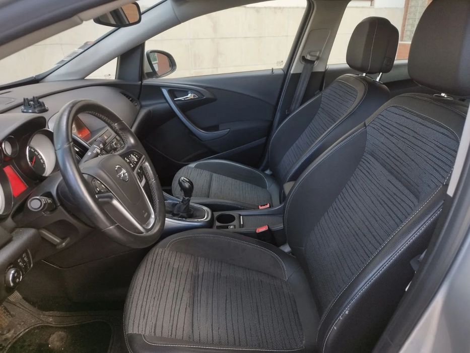 Opel Astra 1.4 T Cosmo S/S
