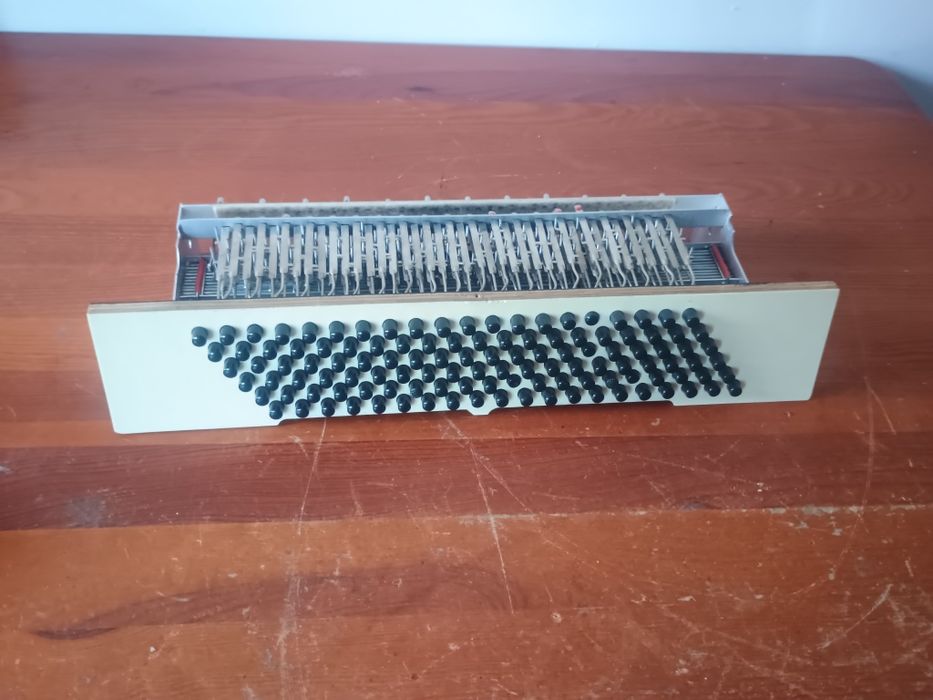 Akordenon  Carmen mechanizm bas