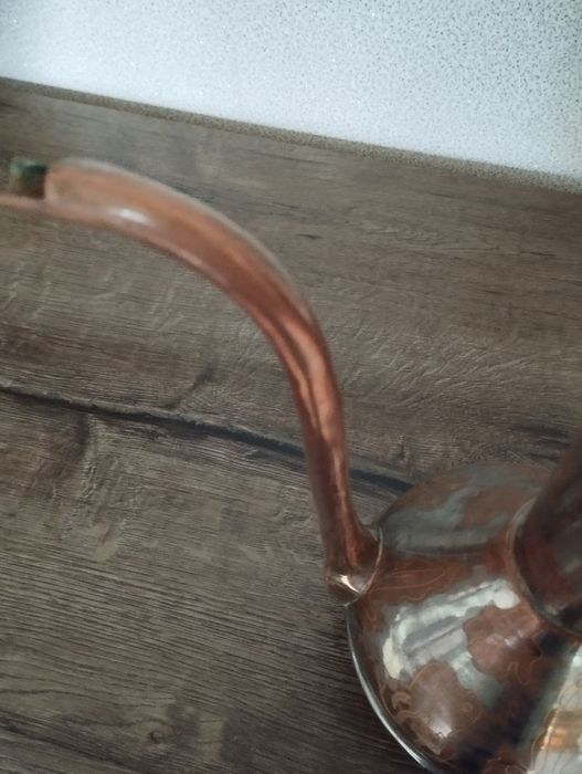 Dzbanek z pokrywką, rękodzieło z Albanii, vintage