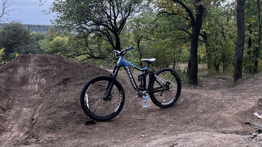 Giant Glory 8.0 2013 СРОЧНО