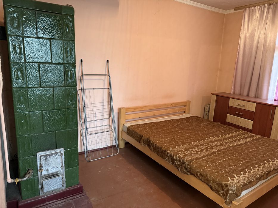 Продаж будинку в центрі,  смт Кути. Світло, газ, 11 соток (63)