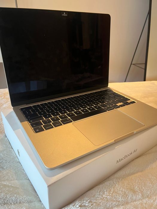 MacBook Air M3 256 GB