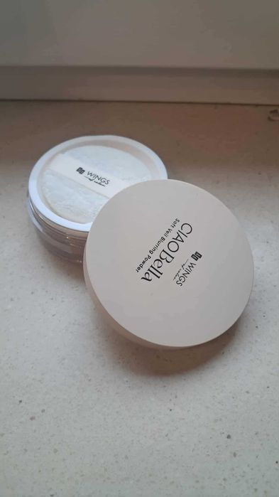 AA Wings of Color Ciao Bella Soft Veil Blurring Powder