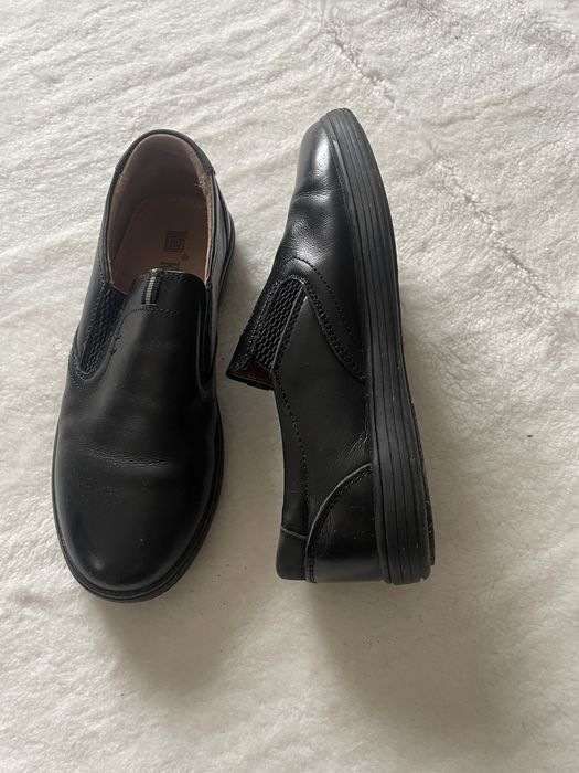 Шкіряні туфлі