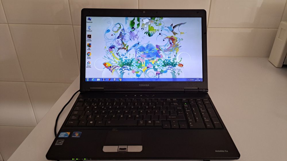 Computador Toshiba Satéllite pro