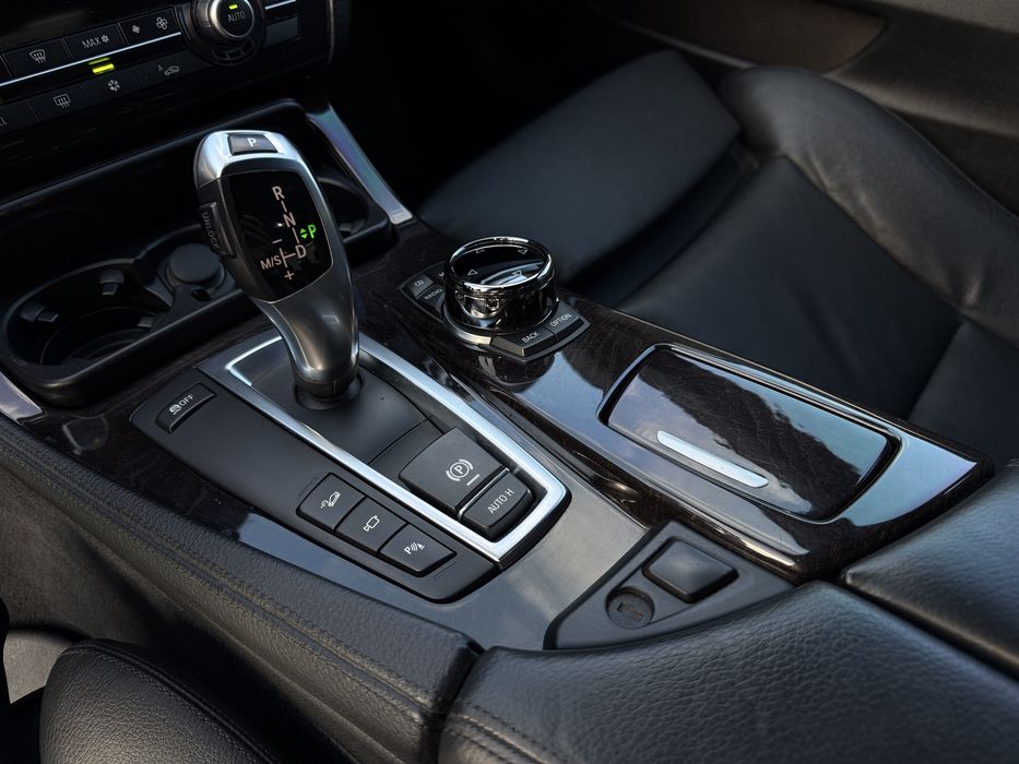 BMW 5 F10 3.0dX 2012 Максимальна комплектація М пакет
