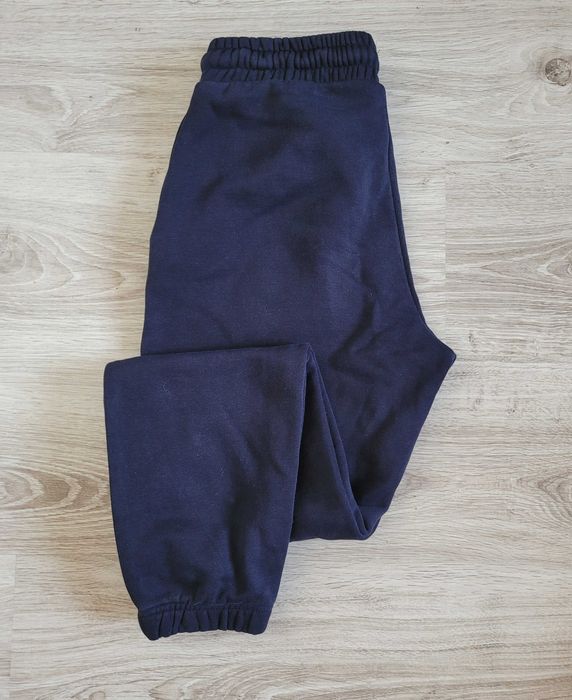 Spodnie dresowe 4F granatowe ocieplane