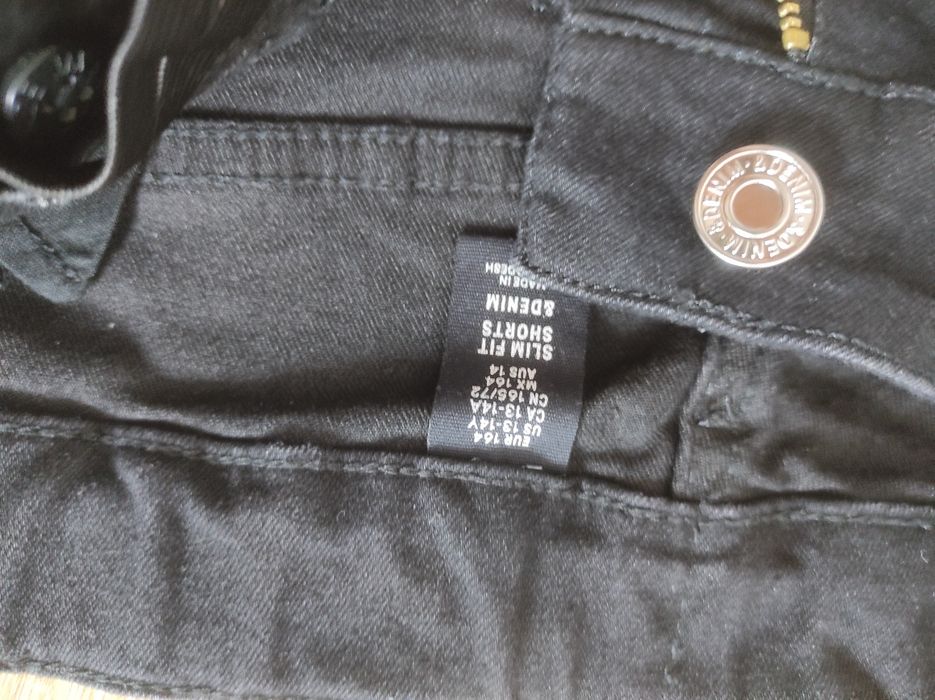 Sprzedam spodenki chłopięce jeansowe firmy H&M