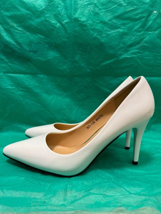 Туфлі жіночі білі Mulanka, нові, 38 розмір