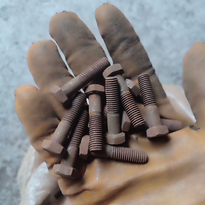 Продам болти м8×35