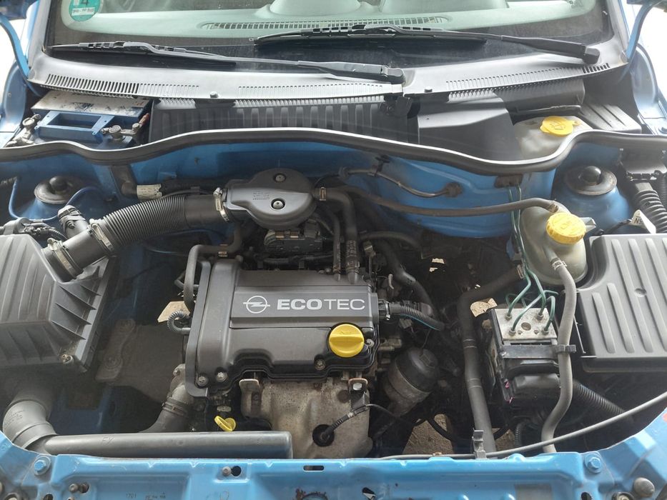 Części Opel corsa 1 .0