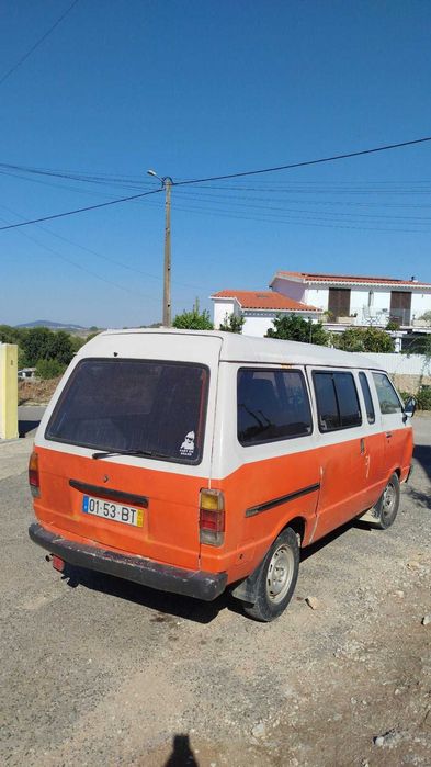 Nissan Vanete C220