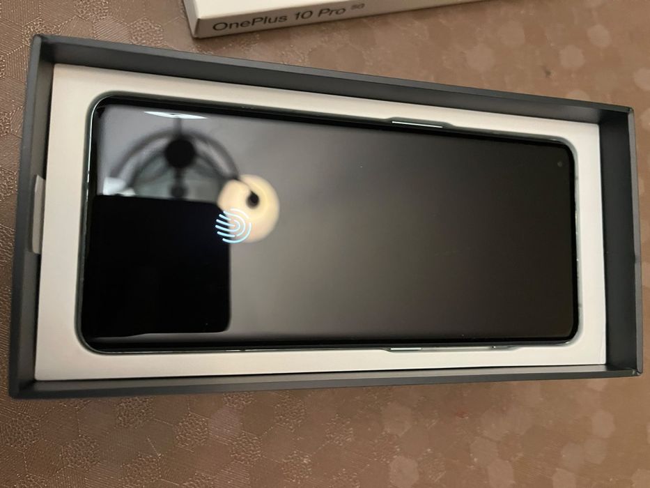 OnePlus 10 pro 5GB