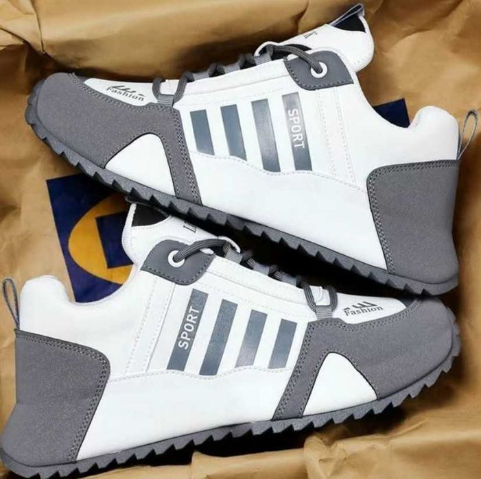 Кросівки на платформі 44/43  р.