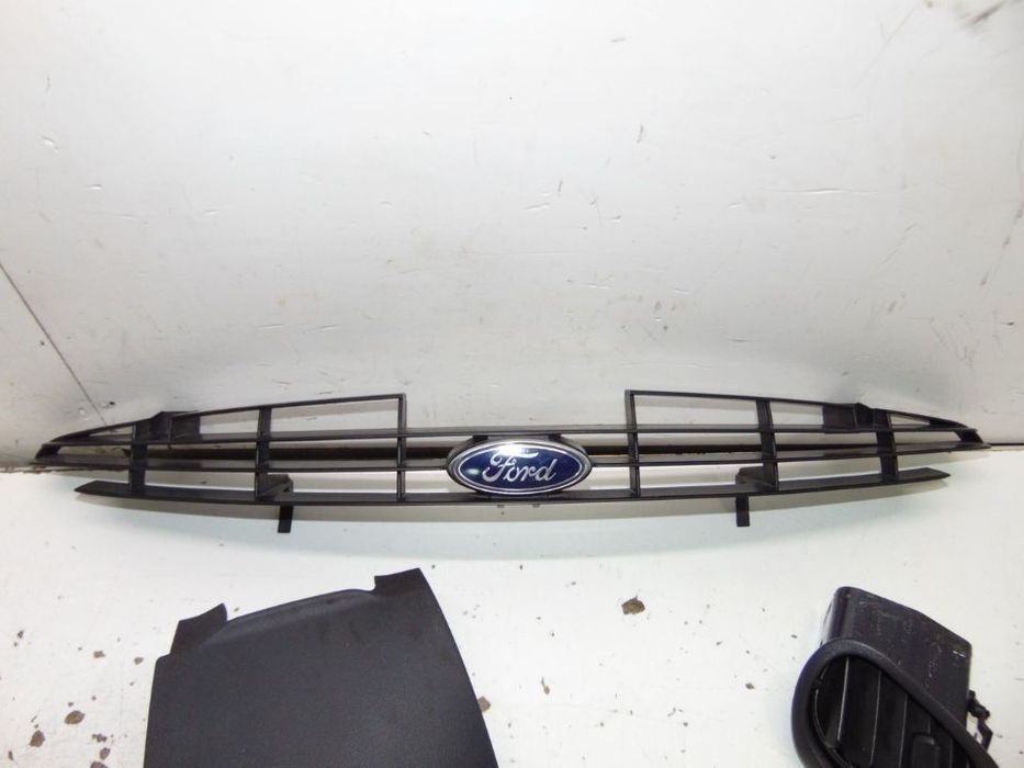 Ford puma grelha " nova de stock antigo