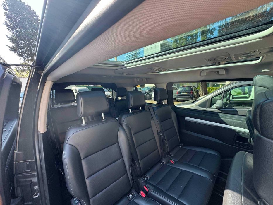 PEUGEOT TRAVELLER 8 Lugares Full Extras