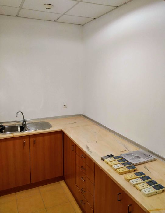 1 Armazém - Condomínio Linhó