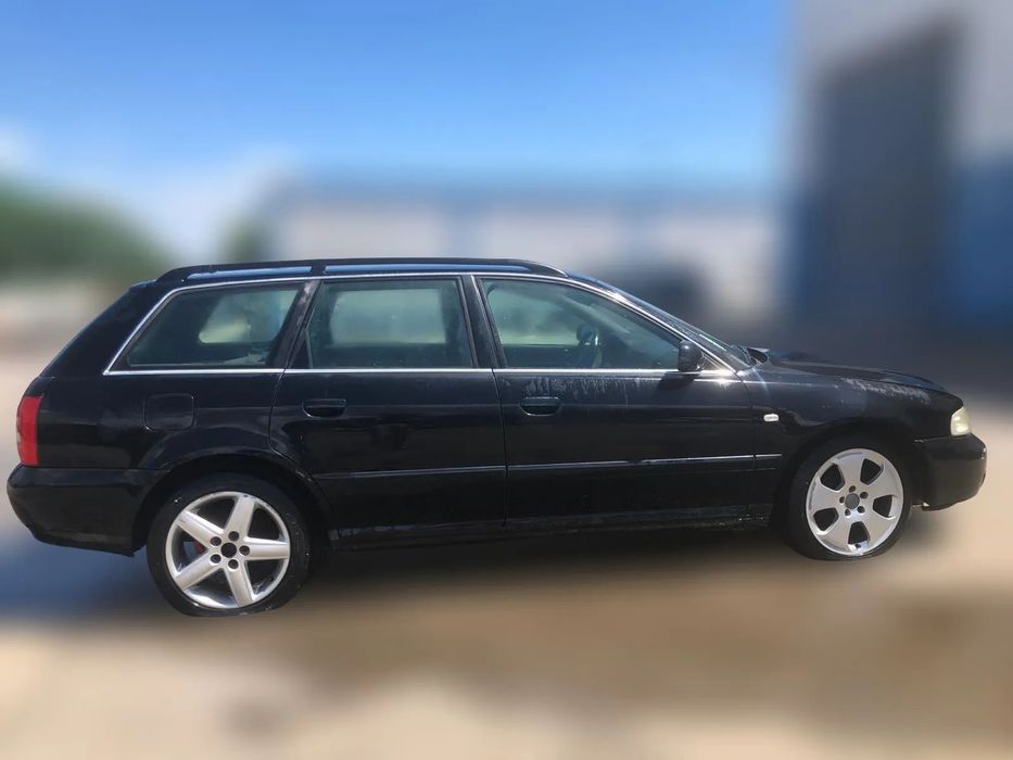 Audi (B5) A4 Avant 2.5 TDI de 2000 para peças