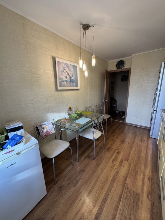 Срочно Продам 3 комнатную квартиру в центре пр.т Мира
