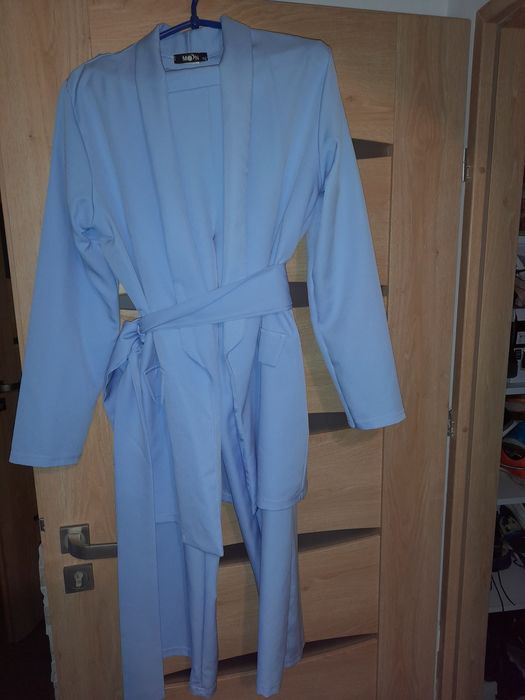 Garnitur damski elegancki niebieski komplet