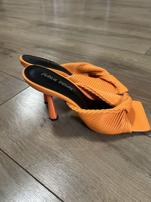 Мюлі на підборах 37 р