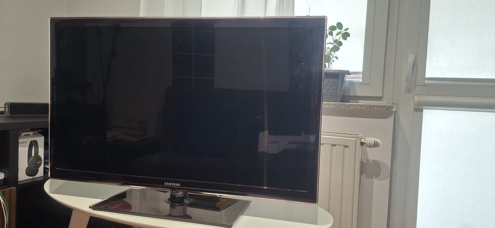 Uszkodzony Samsung 40 cali