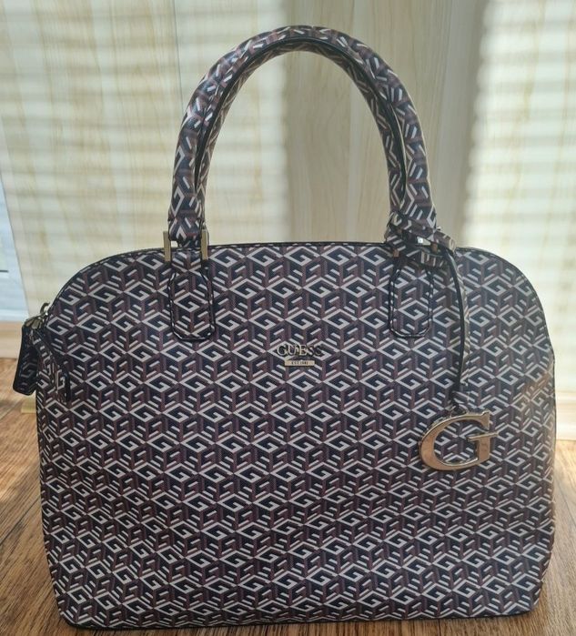 Сумка жіноча GUESS