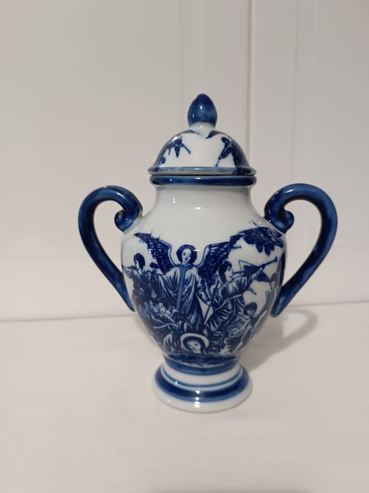 Pote Jarra Porcelana. Antiga. Anjos azuis
