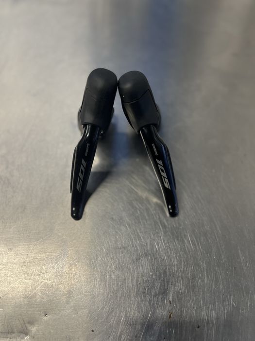 Grupa Shimano 105 Di2 2x12 R7100 z demontażu