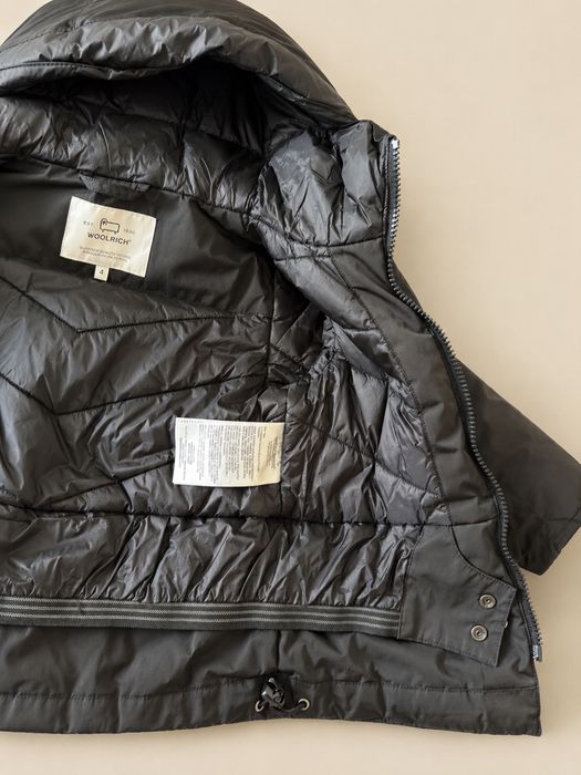 Дитяча зимова куртка Woolrich, 4 роки, чорна