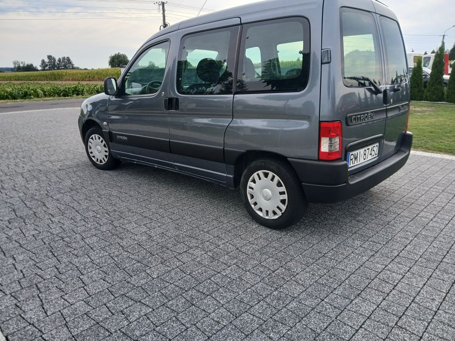 Citroen Berlingo 1.6 HDI 2009 rok mały przebieg