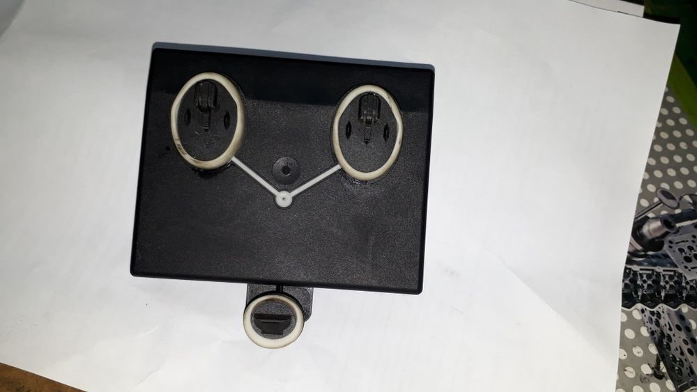 7N0 959 793 A    Skoda superb блок керування водійськими дверима