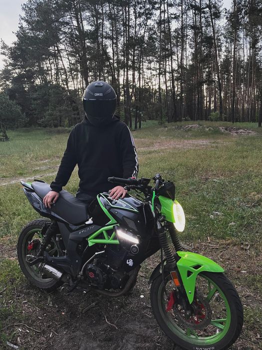 Продам обмен мустанг xtret