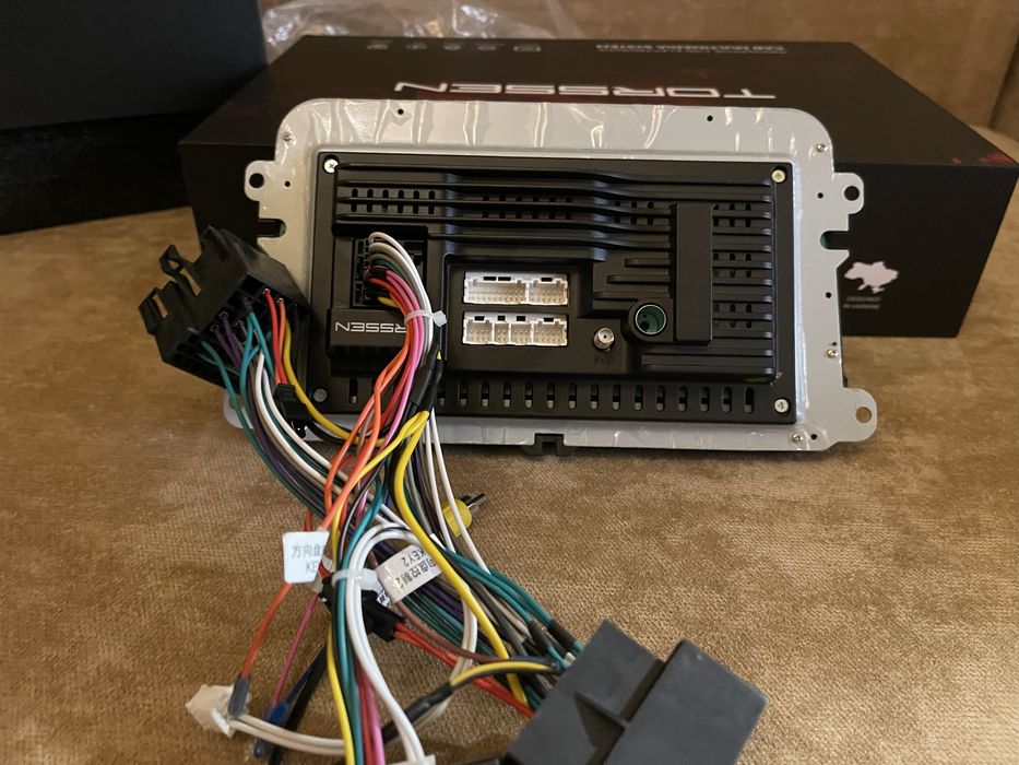 Штатна магнітола Torssen VW NF8232 Carplay