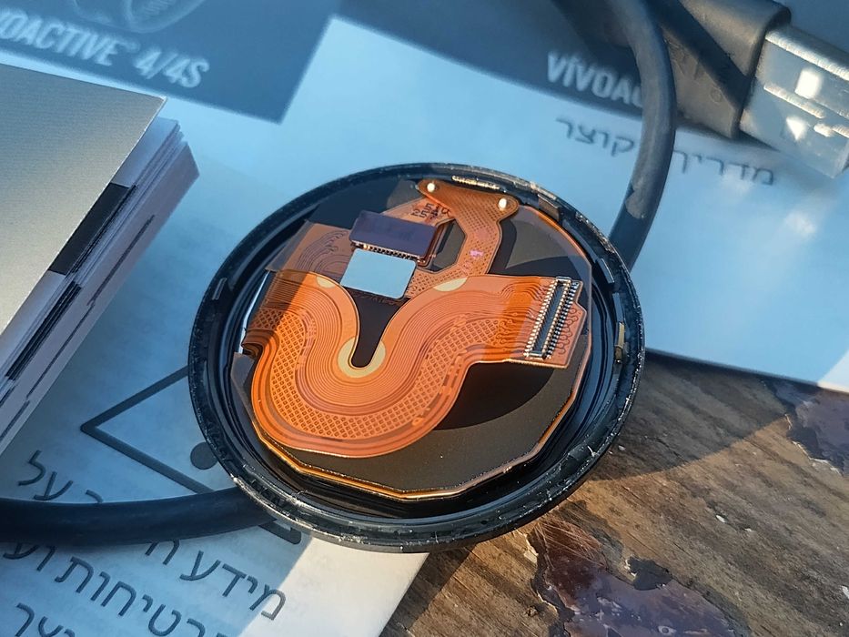 Smartwatch Zegarek Garmin Vivoactive 4S Czarny (uszkodzony)+ akcesoria